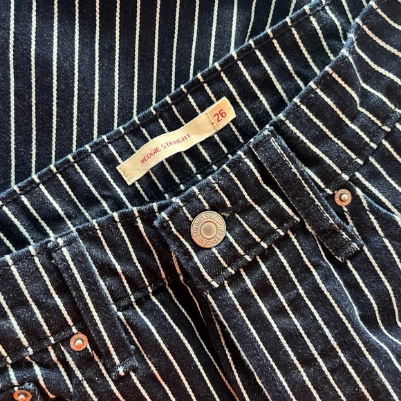 Levis Wedgie Straight Jeans - Stripe - Picture 3 of 8